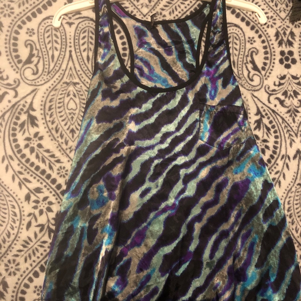 Aqua top